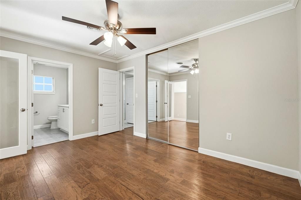 Active With Contract: $275,000 (3 beds, 2 baths, 1722 Square Feet)