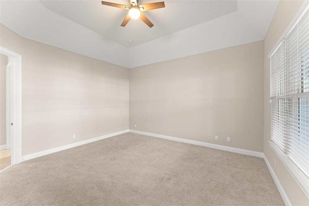 В аренду: $3,900 (3 спален, 2 ванн, 2293 Квадратных фут)