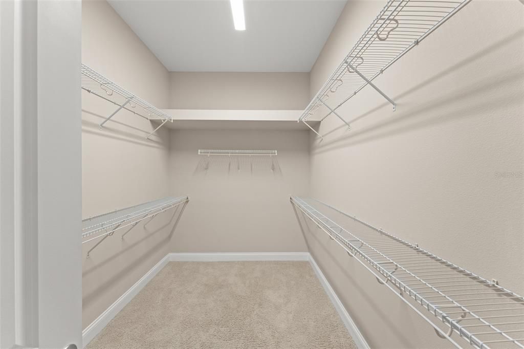 В аренду: $3,900 (3 спален, 2 ванн, 2293 Квадратных фут)