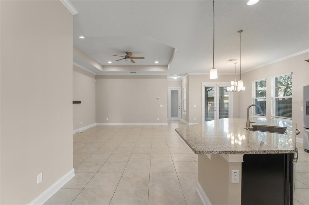 В аренду: $3,900 (3 спален, 2 ванн, 2293 Квадратных фут)