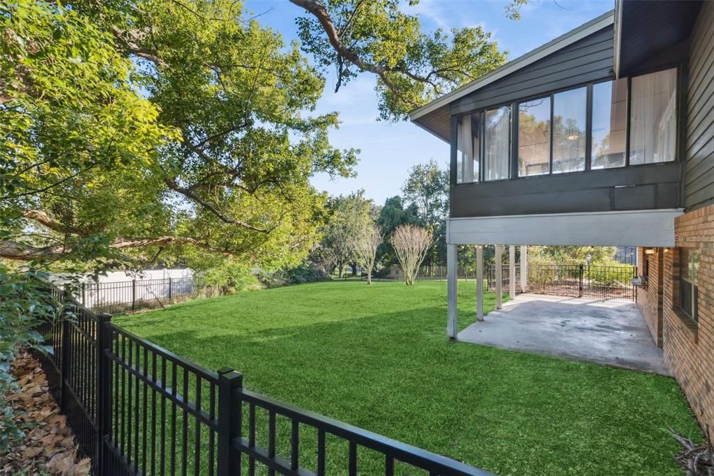 For Sale: $474,900 (3 beds, 2 baths, 2157 Square Feet)