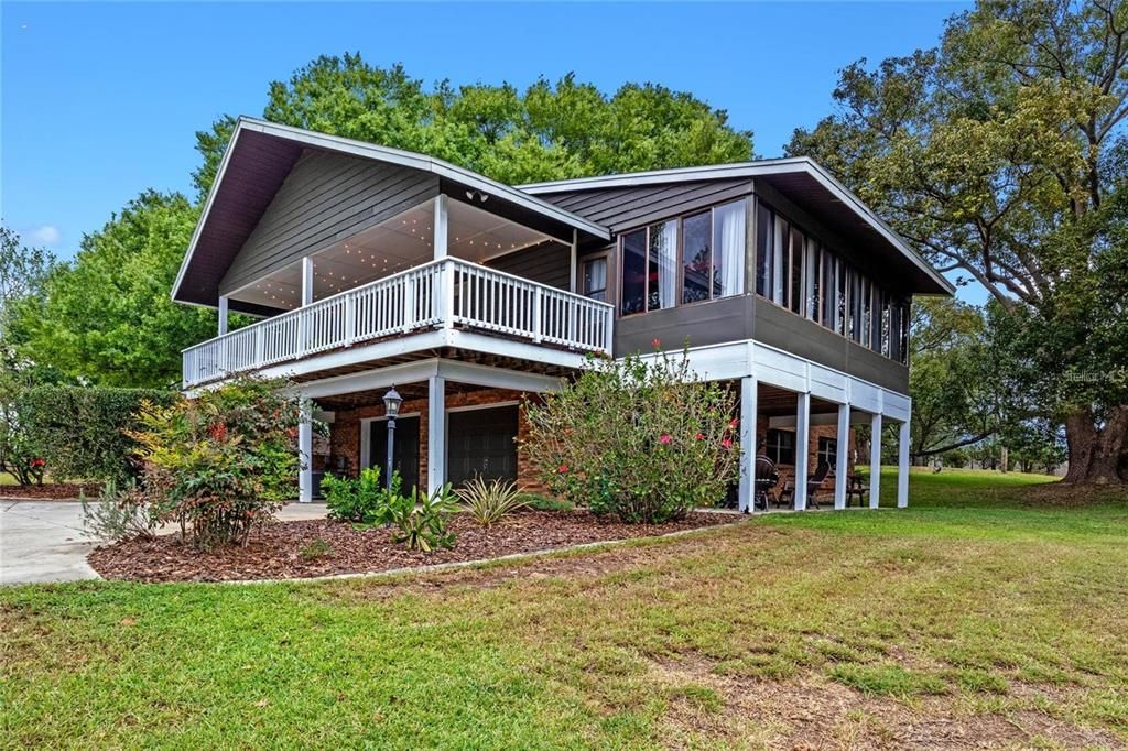 For Sale: $474,900 (3 beds, 2 baths, 2157 Square Feet)