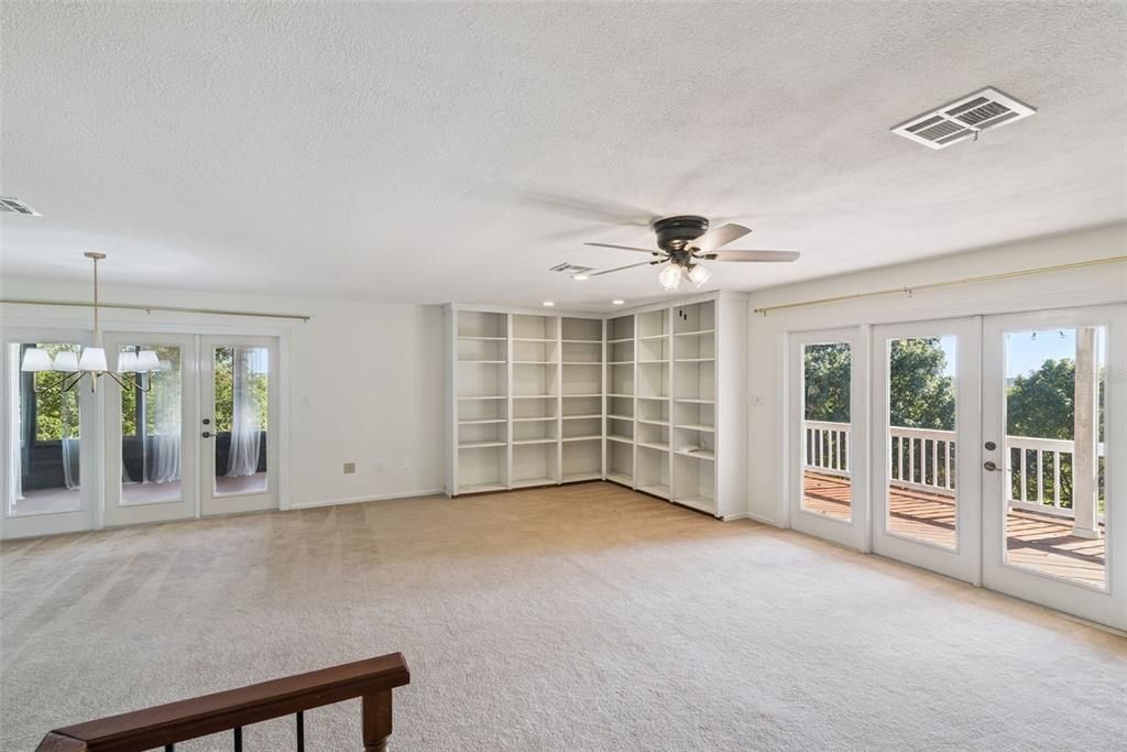 For Sale: $474,900 (3 beds, 2 baths, 2157 Square Feet)