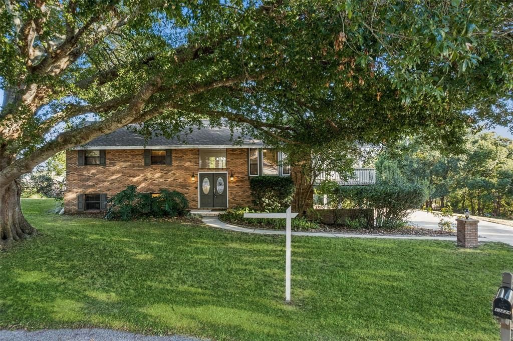 For Sale: $474,900 (3 beds, 2 baths, 2157 Square Feet)