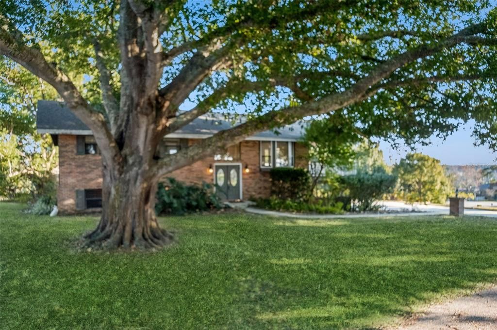 For Sale: $474,900 (3 beds, 2 baths, 2157 Square Feet)