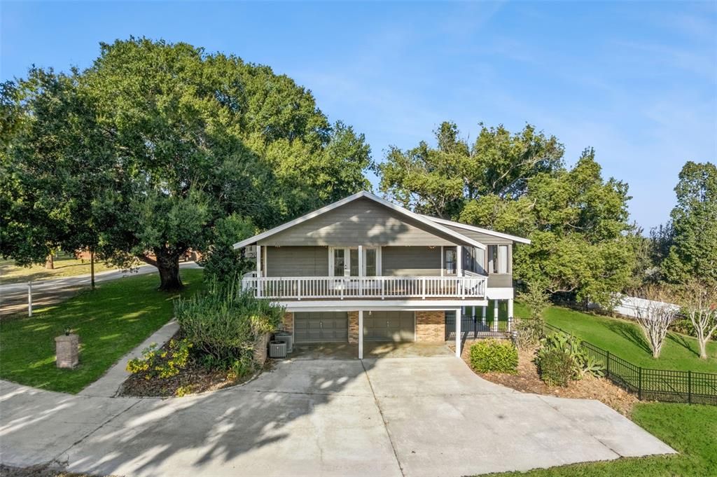 For Sale: $474,900 (3 beds, 2 baths, 2157 Square Feet)