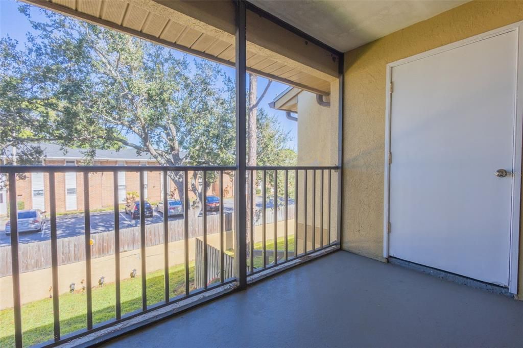 For Sale: $172,999 (2 beds, 2 baths, 901 Square Feet)