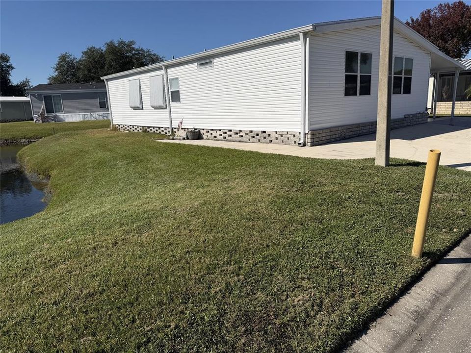 合同活跃: $165,000 (2 贝兹, 2 浴室, 1214 平方英尺)