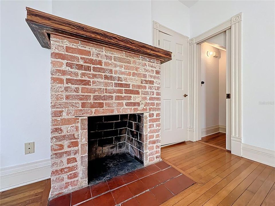 For Sale: $733,000 (4 beds, 3 baths, 2453 Square Feet)