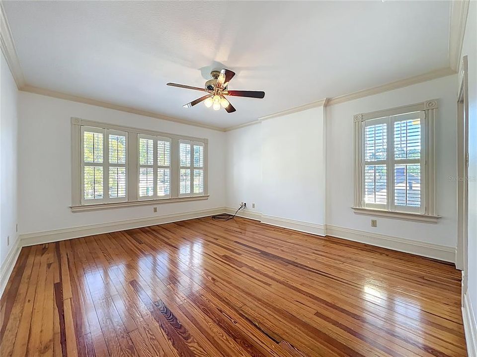 For Sale: $733,000 (4 beds, 3 baths, 2453 Square Feet)