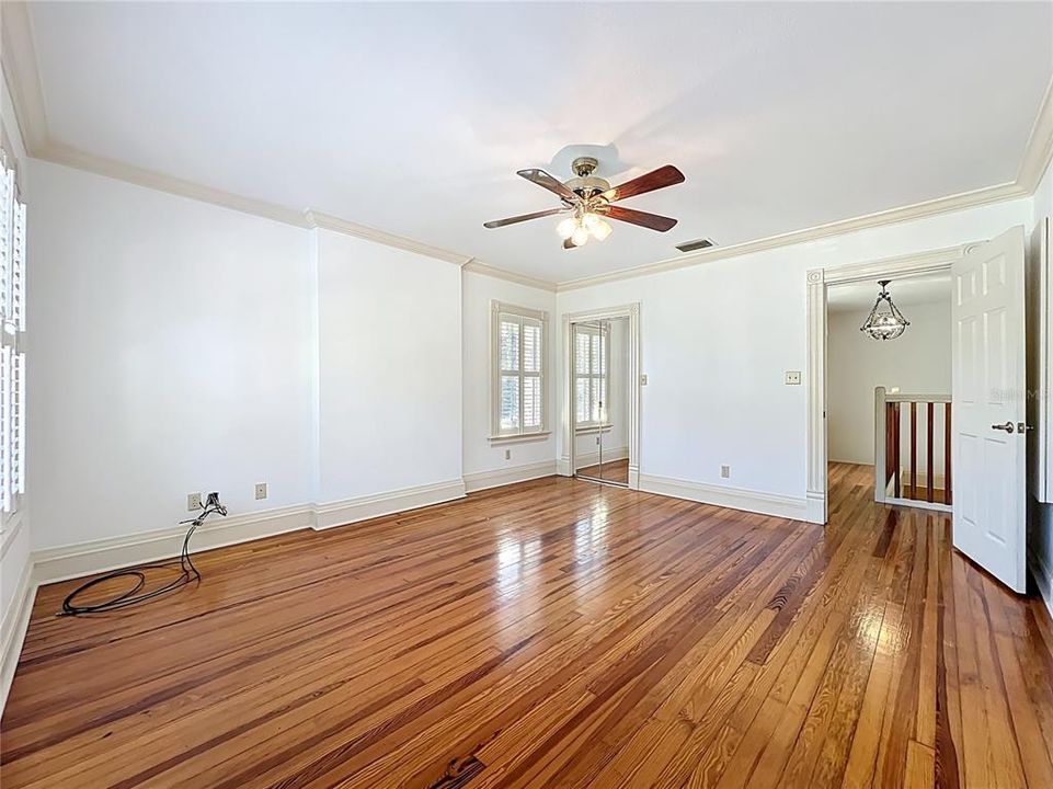 For Sale: $733,000 (4 beds, 3 baths, 2453 Square Feet)