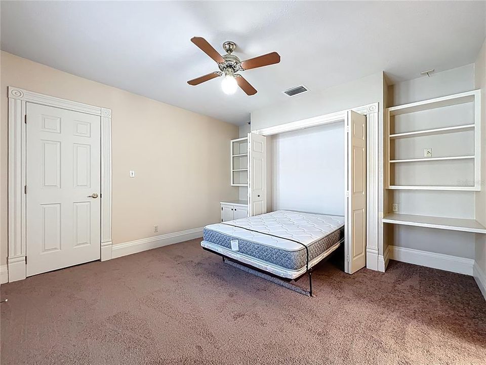 For Sale: $733,000 (4 beds, 3 baths, 2453 Square Feet)