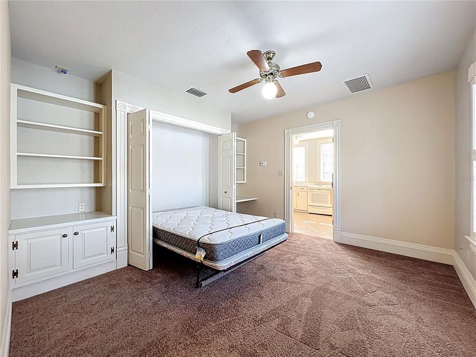 For Sale: $733,000 (4 beds, 3 baths, 2453 Square Feet)