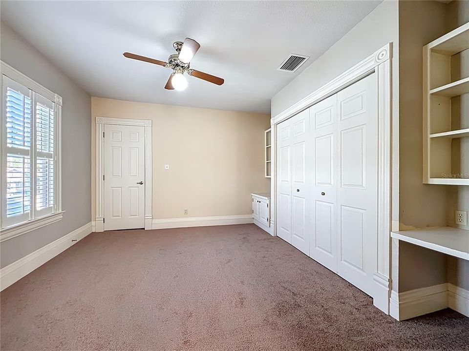 For Sale: $733,000 (4 beds, 3 baths, 2453 Square Feet)