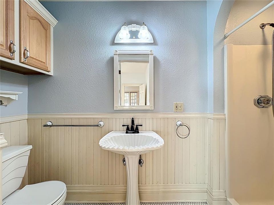 For Sale: $733,000 (4 beds, 3 baths, 2453 Square Feet)