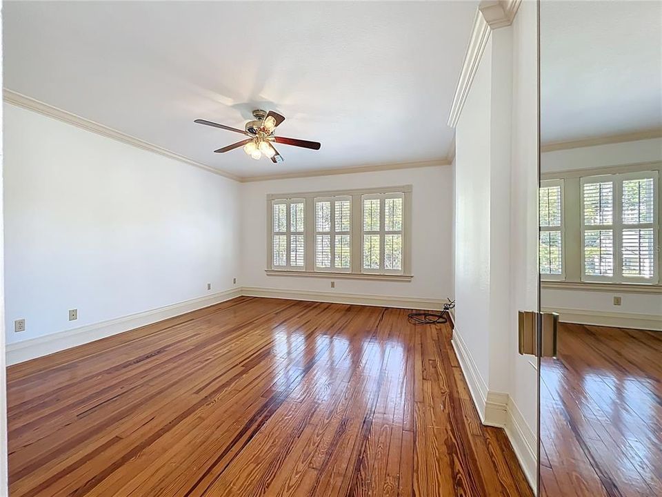 For Sale: $733,000 (4 beds, 3 baths, 2453 Square Feet)