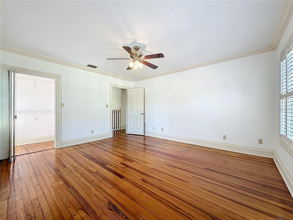 For Sale: $733,000 (4 beds, 3 baths, 2453 Square Feet)