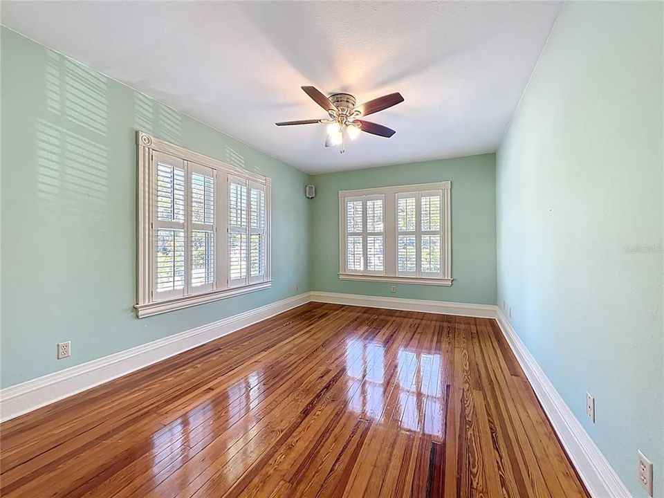 For Sale: $733,000 (4 beds, 3 baths, 2453 Square Feet)