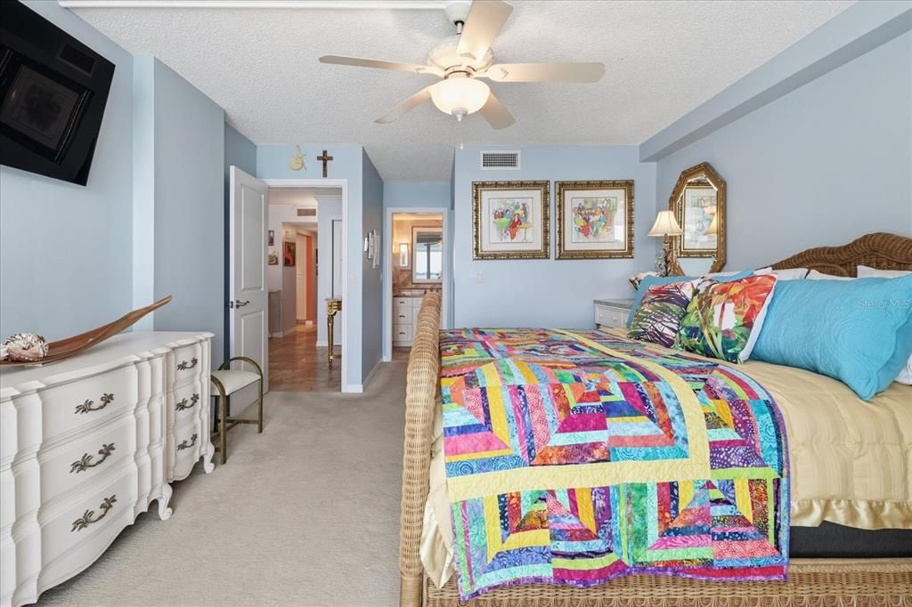 待售: $480,000 (2 贝兹, 2 浴室, 1255 平方英尺)