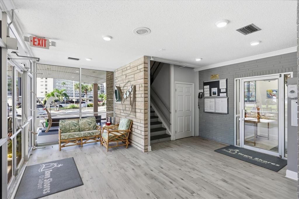 待售: $480,000 (2 贝兹, 2 浴室, 1255 平方英尺)