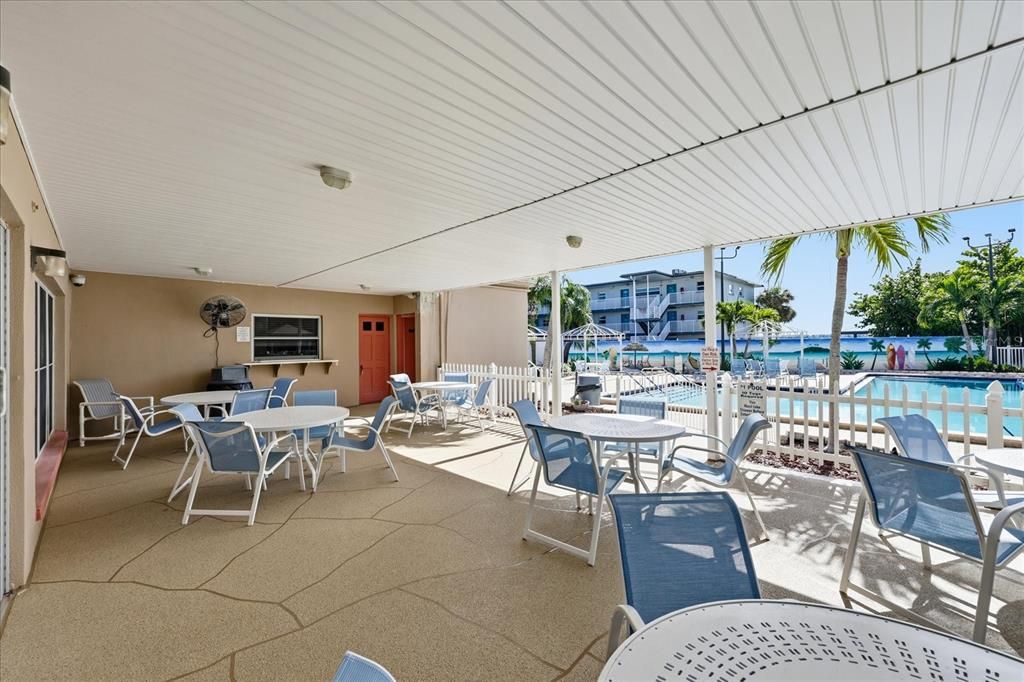 待售: $480,000 (2 贝兹, 2 浴室, 1255 平方英尺)