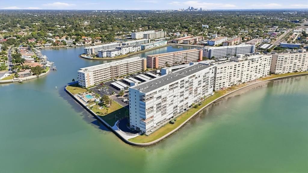 待售: $480,000 (2 贝兹, 2 浴室, 1255 平方英尺)