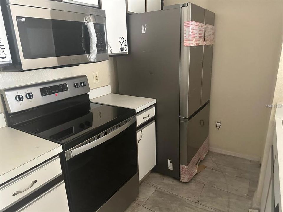 For Sale: $205,990 (2 beds, 2 baths, 1026 Square Feet)