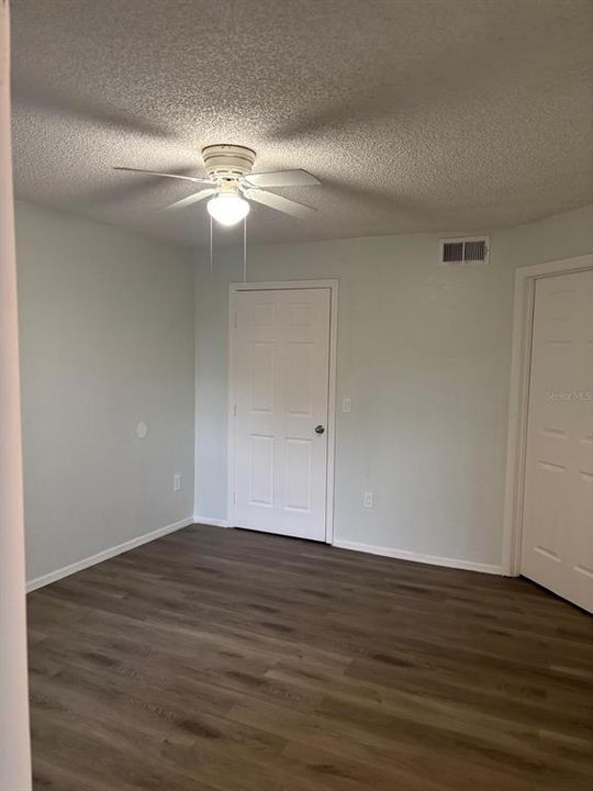 For Sale: $205,990 (2 beds, 2 baths, 1026 Square Feet)