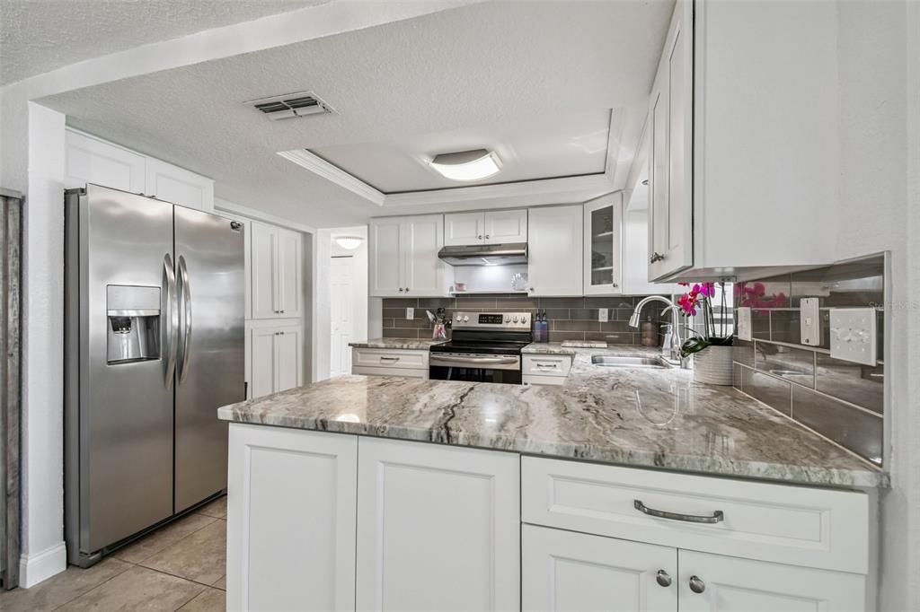 For Sale: $349,900 (3 beds, 2 baths, 1307 Square Feet)