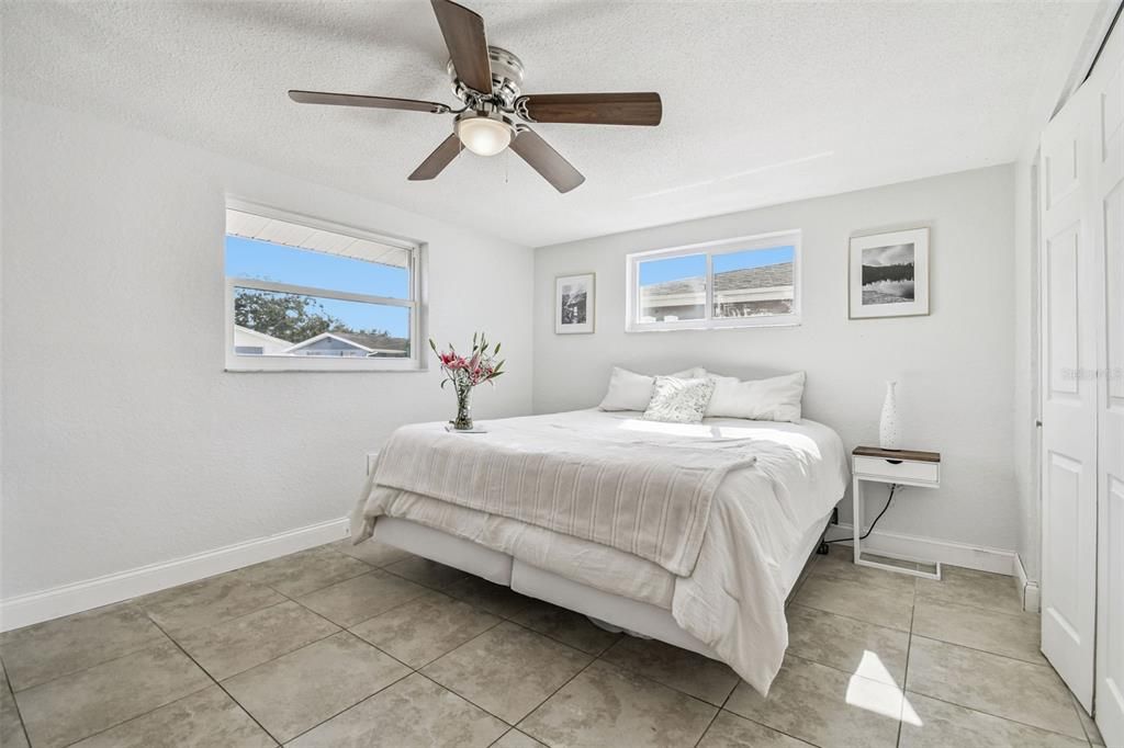 For Sale: $349,900 (3 beds, 2 baths, 1307 Square Feet)