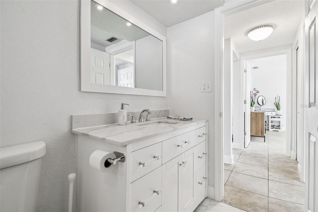 For Sale: $349,900 (3 beds, 2 baths, 1307 Square Feet)