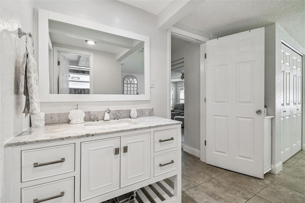 For Sale: $349,900 (3 beds, 2 baths, 1307 Square Feet)