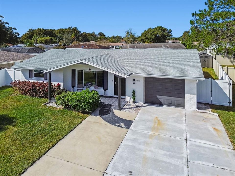 For Sale: $349,900 (3 beds, 2 baths, 1307 Square Feet)