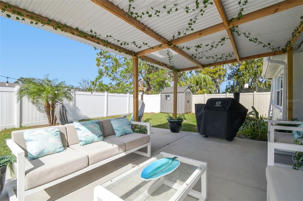 For Sale: $349,900 (3 beds, 2 baths, 1307 Square Feet)