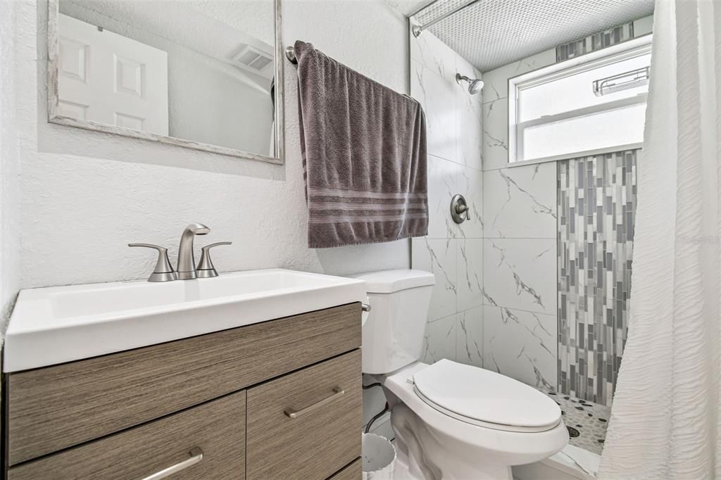 For Sale: $349,900 (3 beds, 2 baths, 1307 Square Feet)