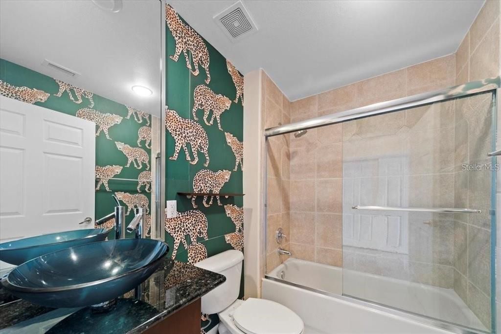 出租: $3,650 (2 贝兹, 2 浴室, 2162 平方英尺)