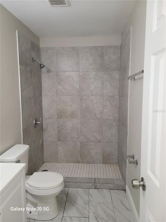 В аренду: $1,250 (2 спален, 1 ванн, 853 Квадратных фут)