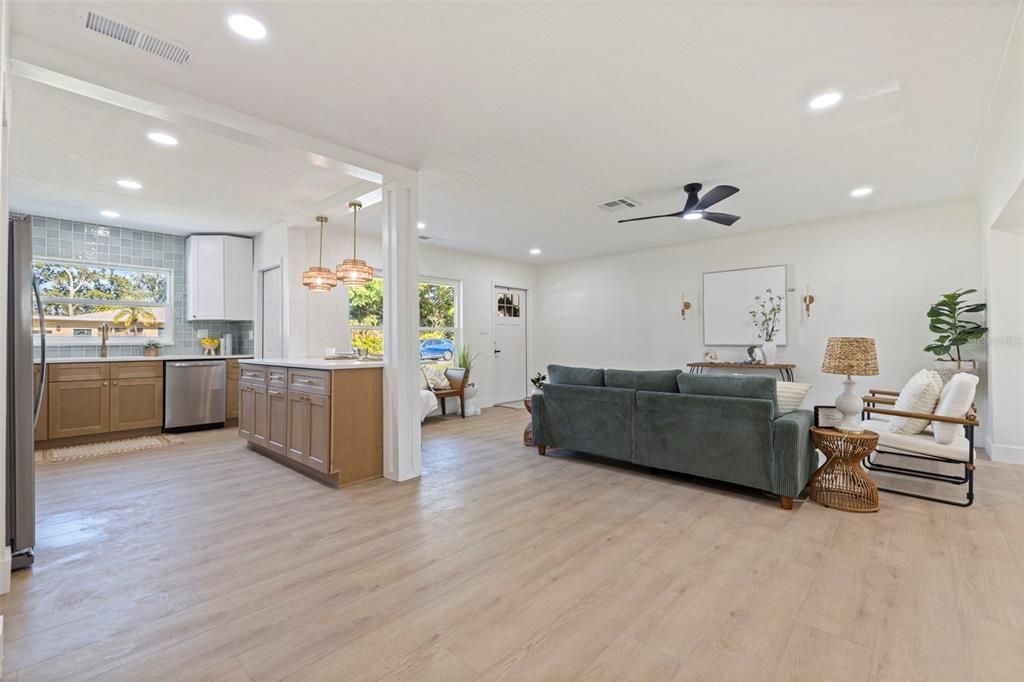 待售: $525,000 (3 贝兹, 2 浴室, 1456 平方英尺)