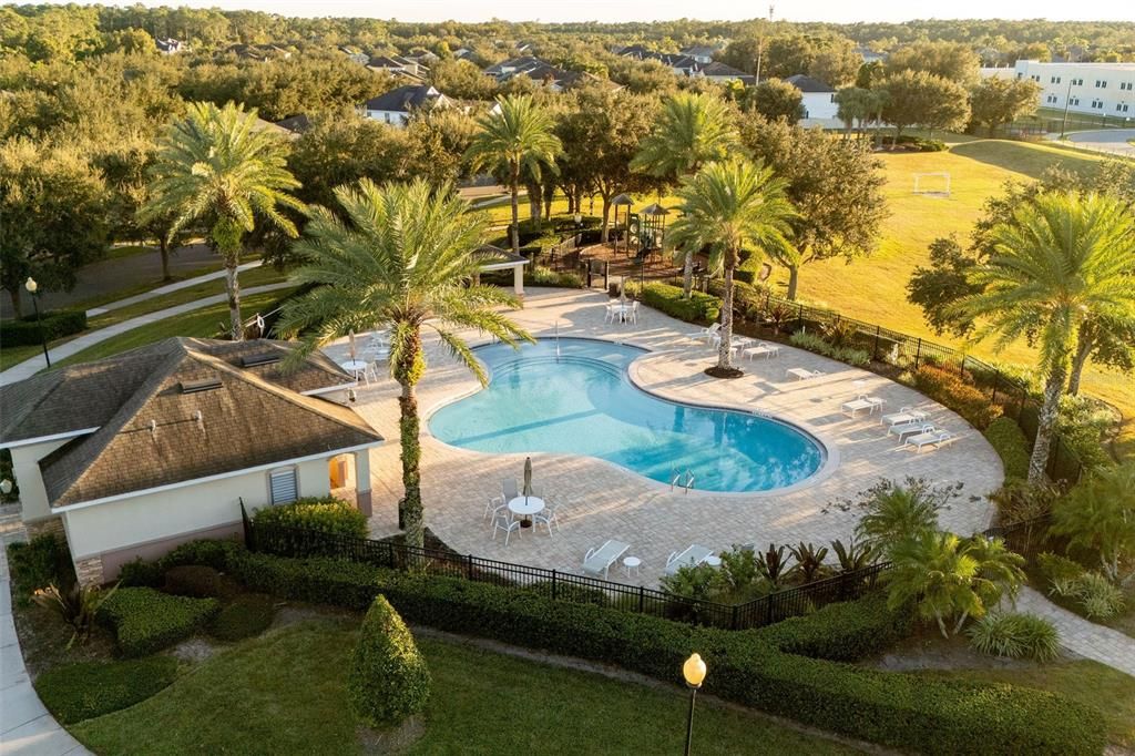 For Sale: $749,000 (3 beds, 3 baths, 2744 Square Feet)