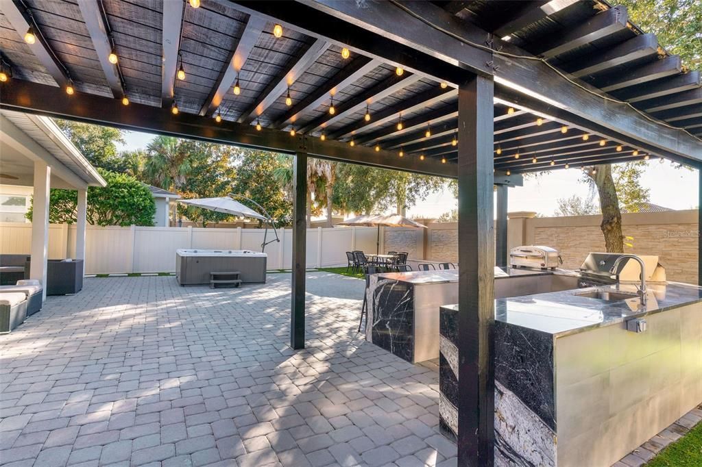 For Sale: $749,000 (3 beds, 3 baths, 2744 Square Feet)