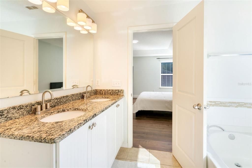 For Sale: $749,000 (3 beds, 3 baths, 2744 Square Feet)