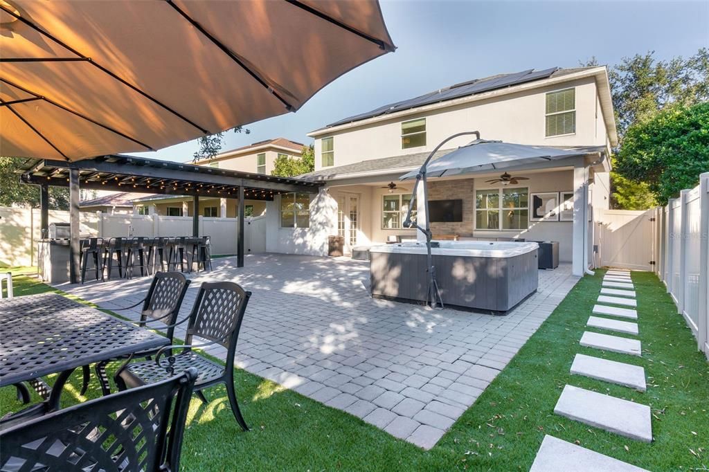 For Sale: $749,000 (3 beds, 3 baths, 2744 Square Feet)