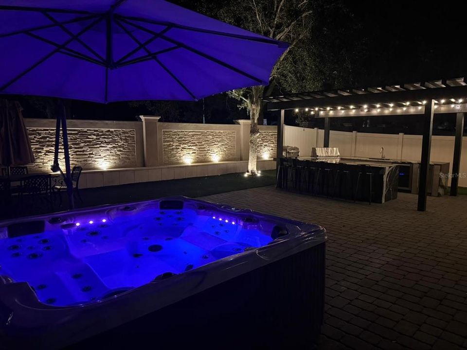 For Sale: $749,000 (3 beds, 3 baths, 2744 Square Feet)