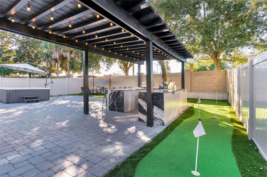 For Sale: $749,000 (3 beds, 3 baths, 2744 Square Feet)