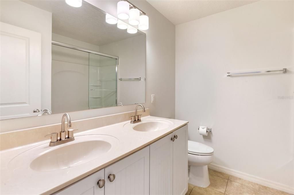 For Sale: $749,000 (3 beds, 3 baths, 2744 Square Feet)