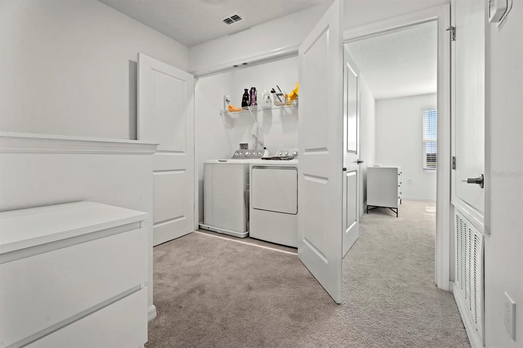 待售: $330,000 (3 贝兹, 2 浴室, 1365 平方英尺)