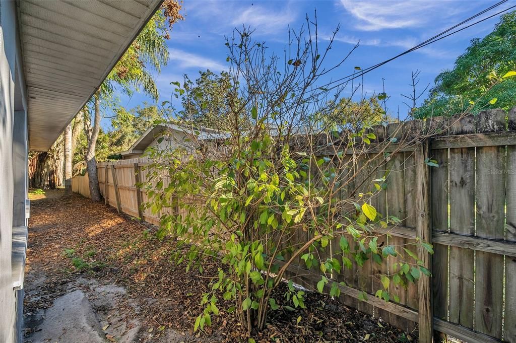 For Rent: $2,800 (3 beds, 2 baths, 1545 Square Feet)