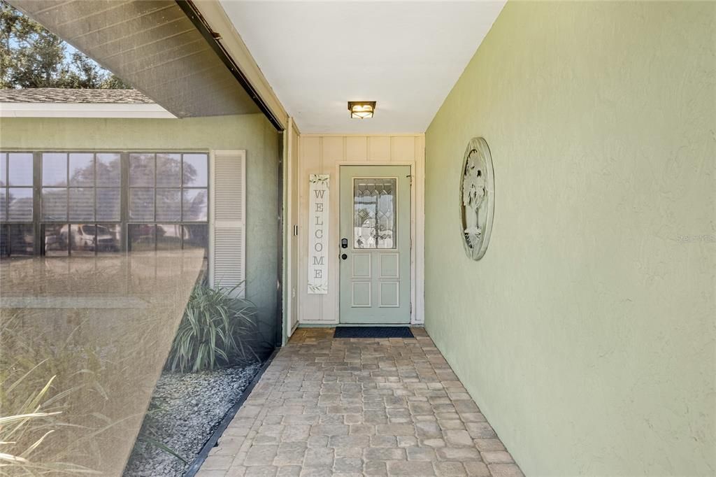 For Sale: $575,000 (4 beds, 2 baths, 1621 Square Feet)