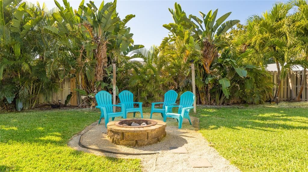 For Sale: $575,000 (4 beds, 2 baths, 1621 Square Feet)