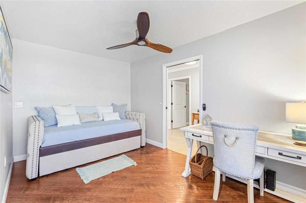 For Sale: $575,000 (4 beds, 2 baths, 1621 Square Feet)